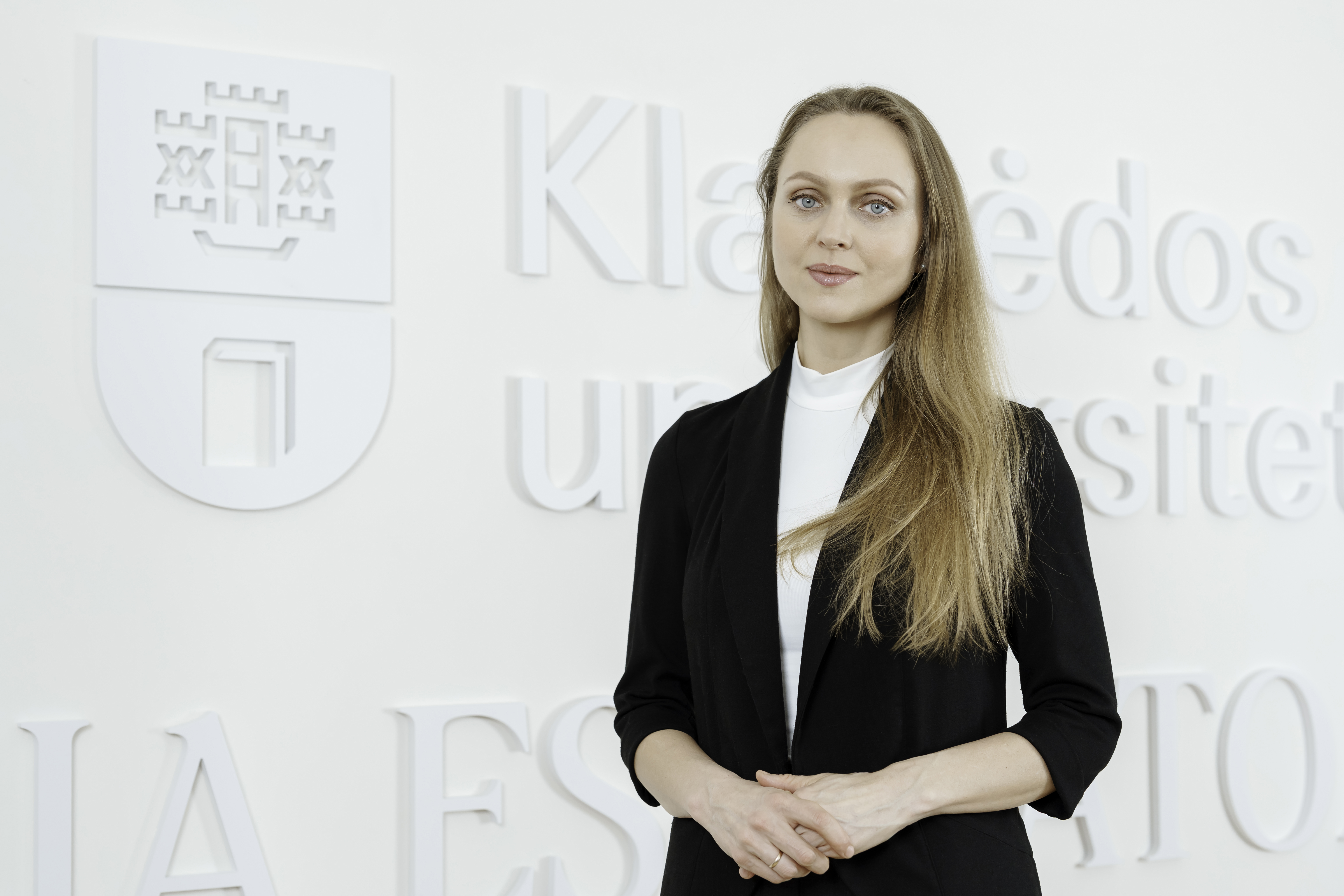 GS701925-Edit copy 2.jpg